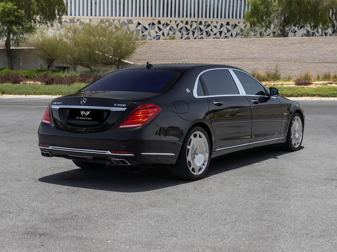 Mercedes-Benz S-Class Sedan Maybach - Image 3