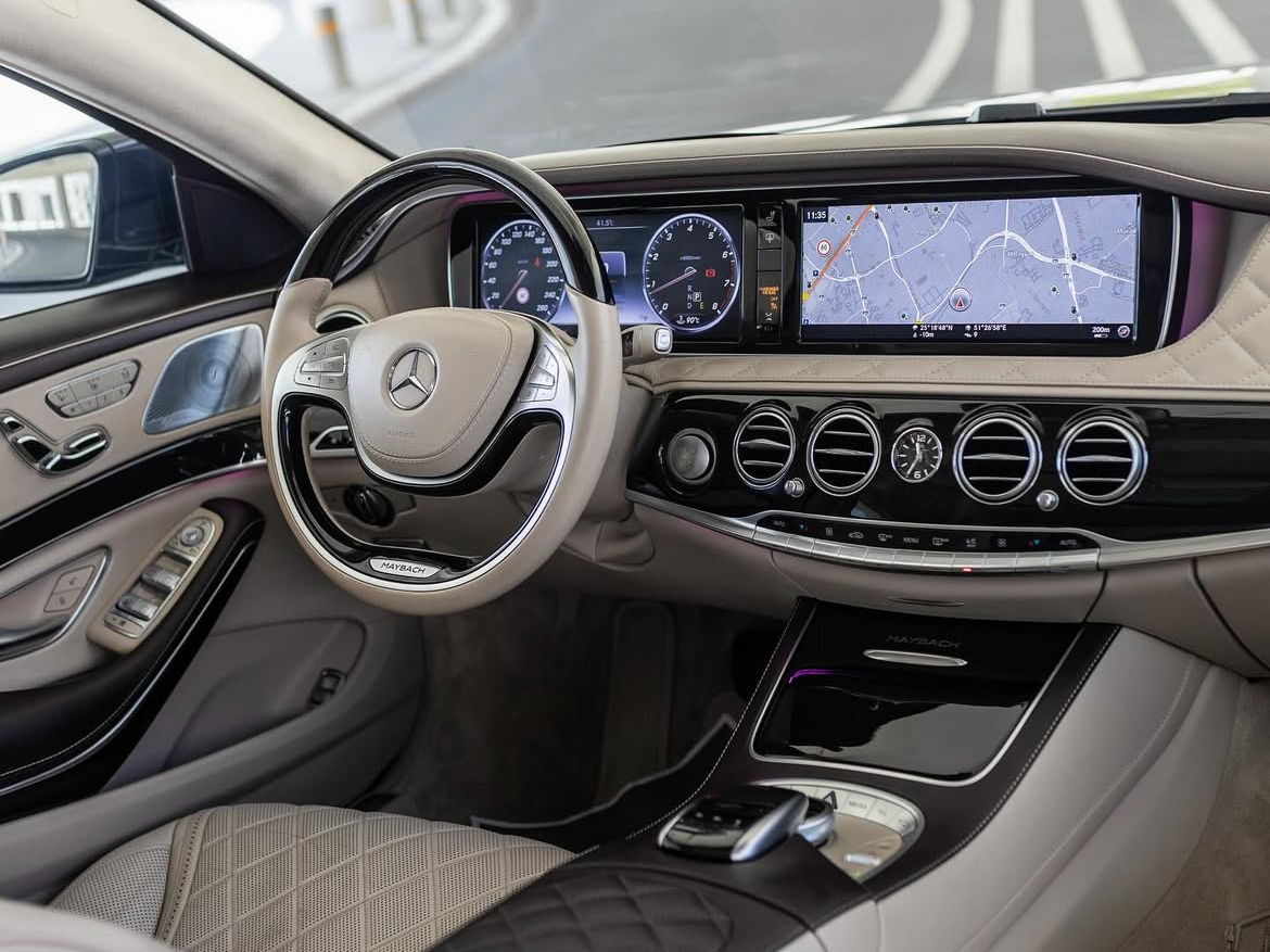 Mercedes-Benz S-Class Sedan Maybach - Image 4