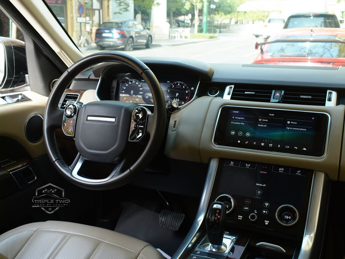 Land Rover Range Sport HSE - Image 4