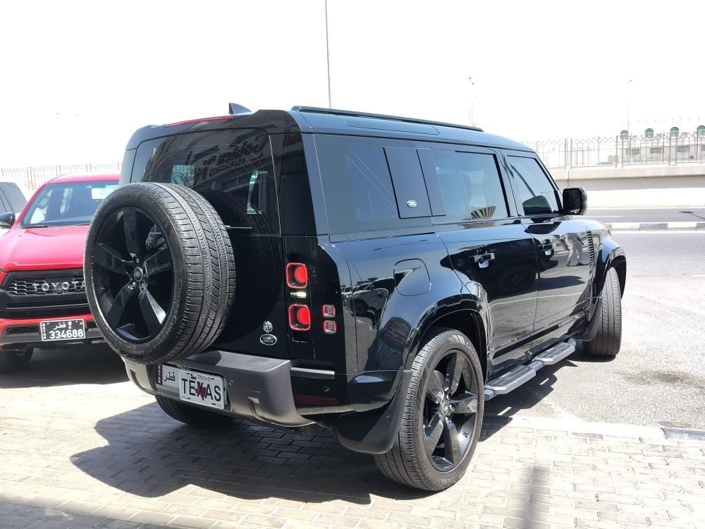 لاند روفر Defender ١١٠ اتش اس اي  - Image 3