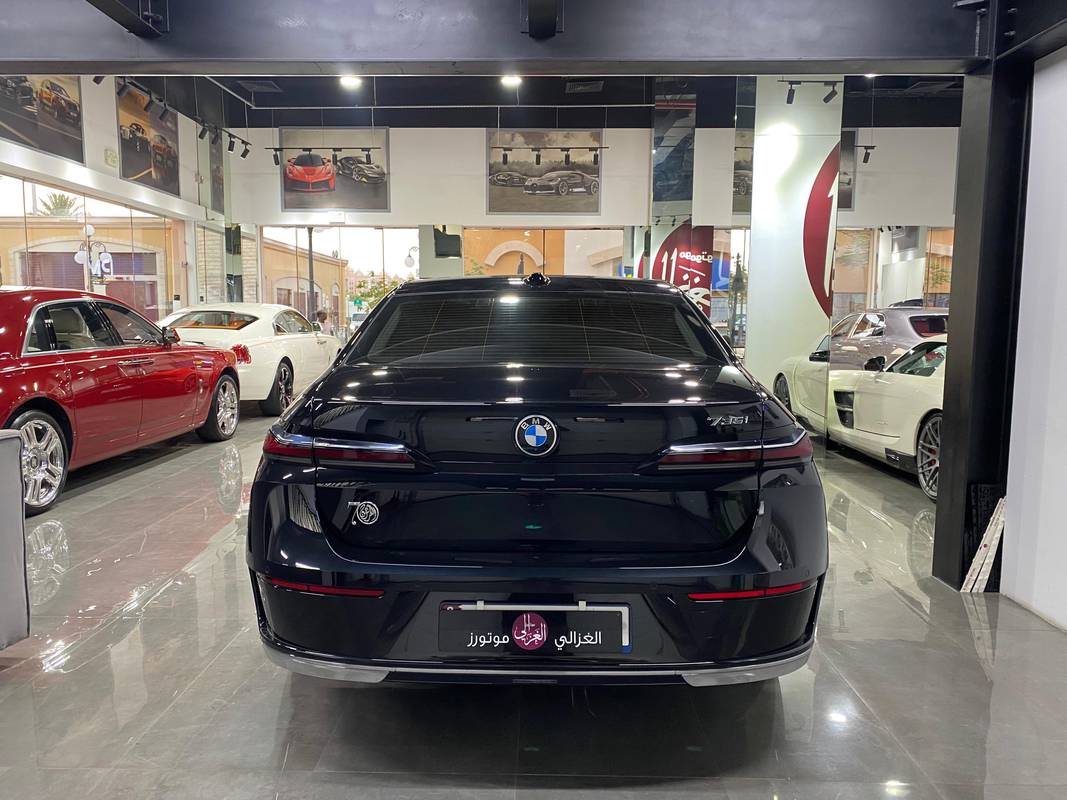 BMW 7-Series 735 - Image 4