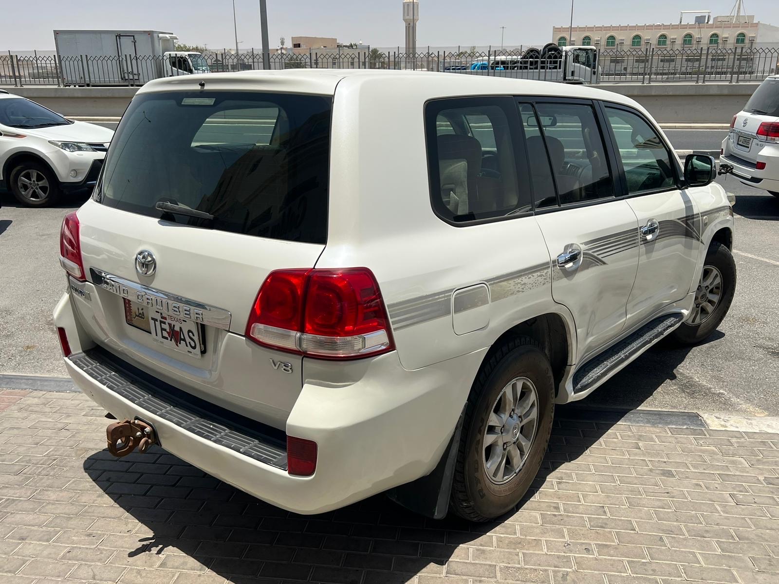 تويوتا لاند كروزر جي اكس ار v8 - Image 3