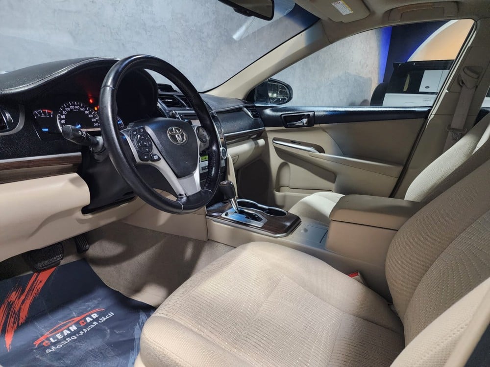 Toyota Camry - Image 2