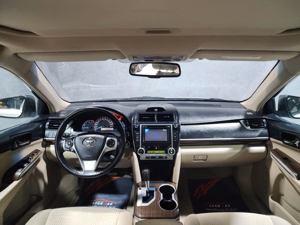 Toyota Camry - Image 3