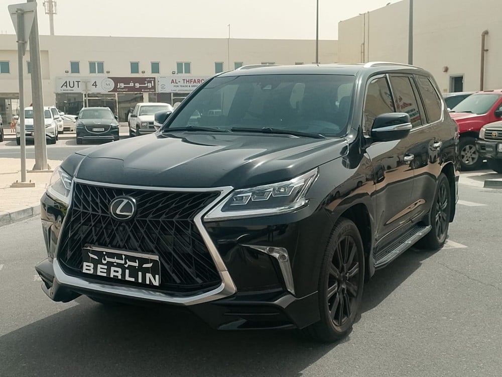 Lexus LX 570 S Black Edition