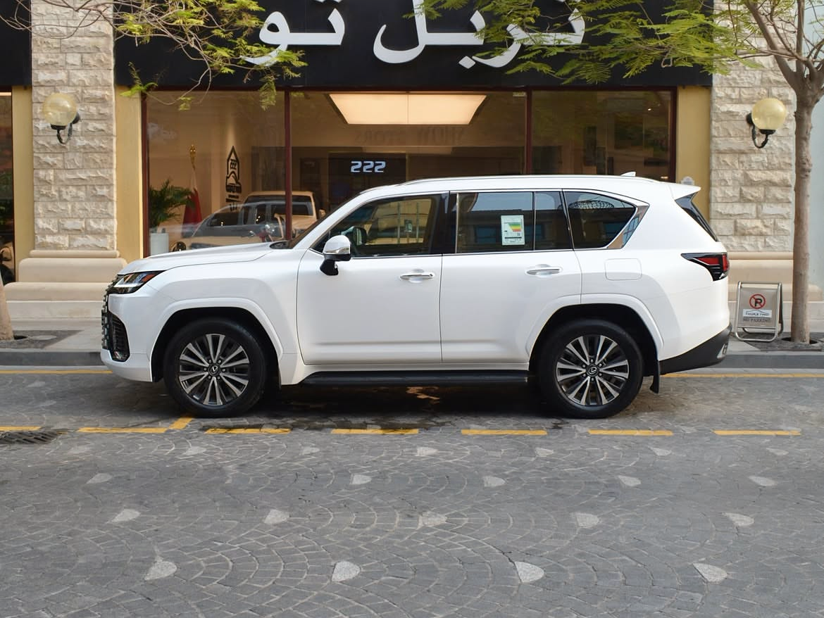 Lexus LX 600 Luxury  - Image 2