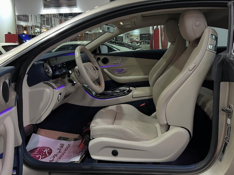 Mercedes-Benz E-Class Coupe 200 - Image 4