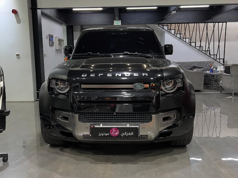 Land Rover Defender 90 - Image 2
