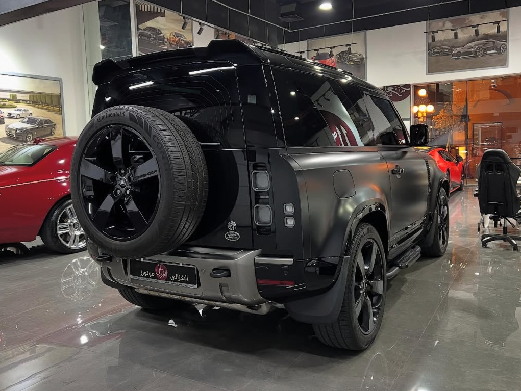Land Rover Defender 90 - Image 3