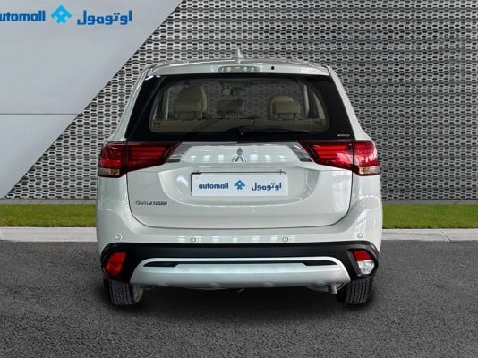 Mitsubishi Outlander - Image 2