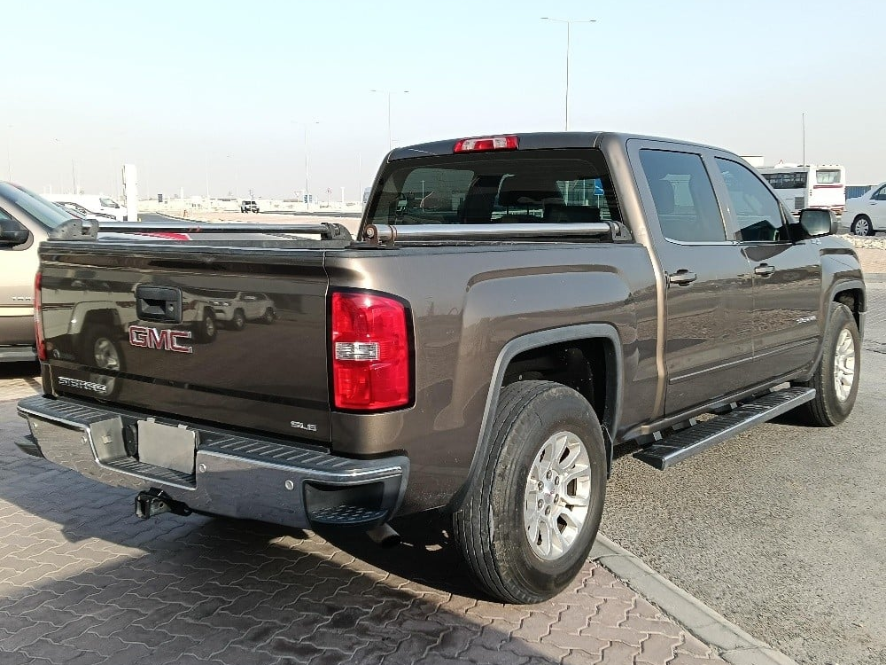GMC Sierra - Image 4