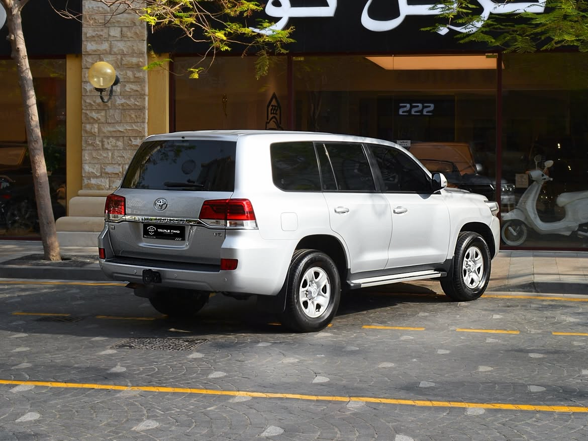 Toyota Land Cruiser GX - Image 2