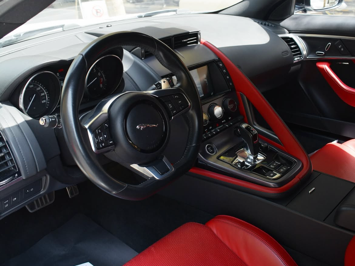 Jaguar F-TYPE - Image 4