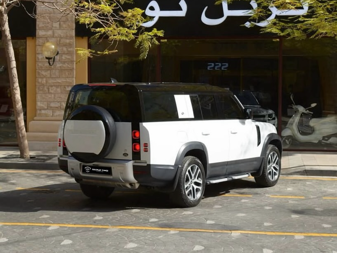 Land Rover Defender 130 HSE - Image 3
