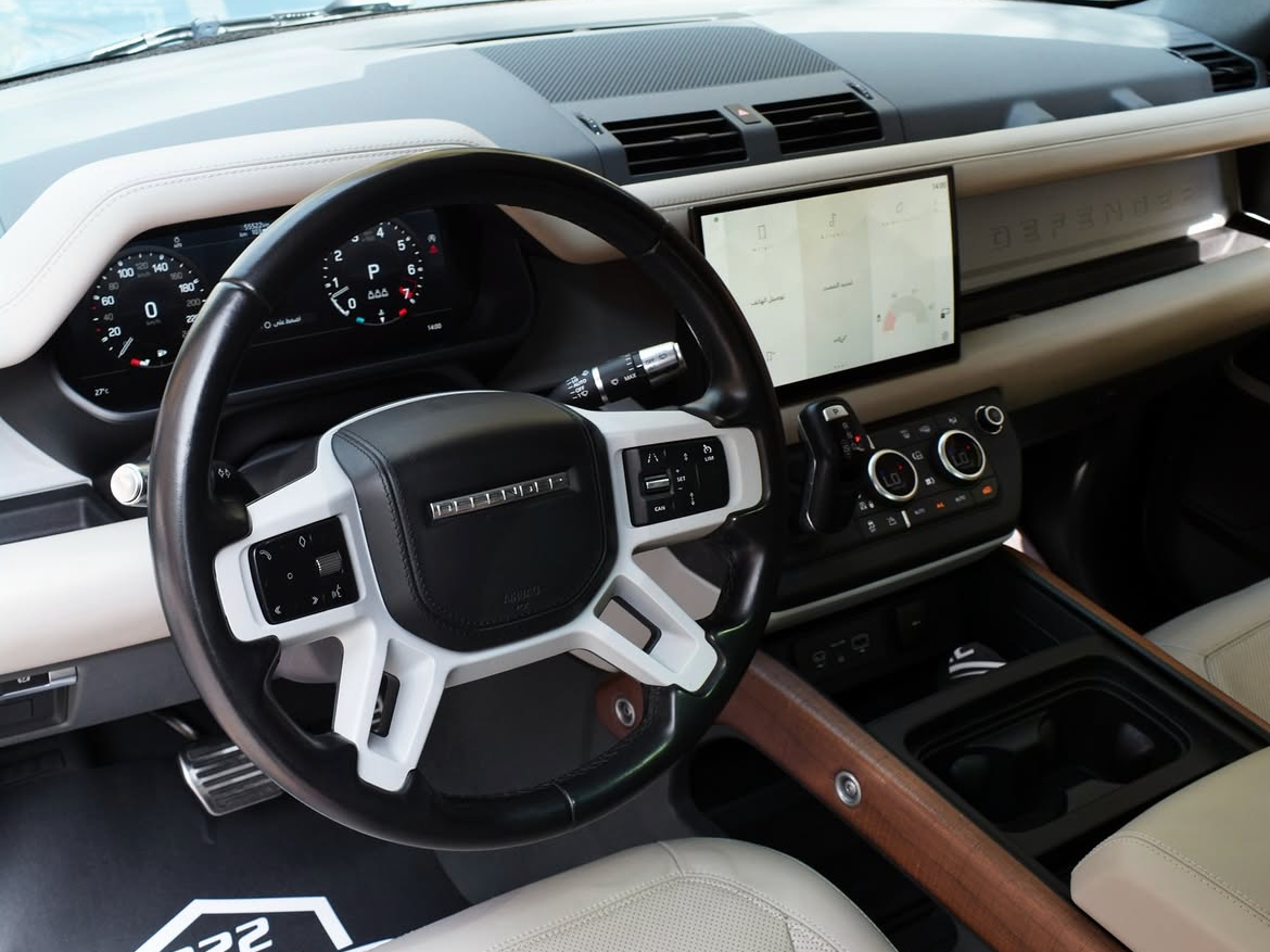 Land Rover Defender 90 HSE - Image 4