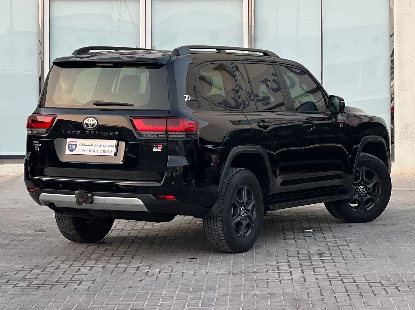 Toyota Land Cruiser G/R - Image 3
