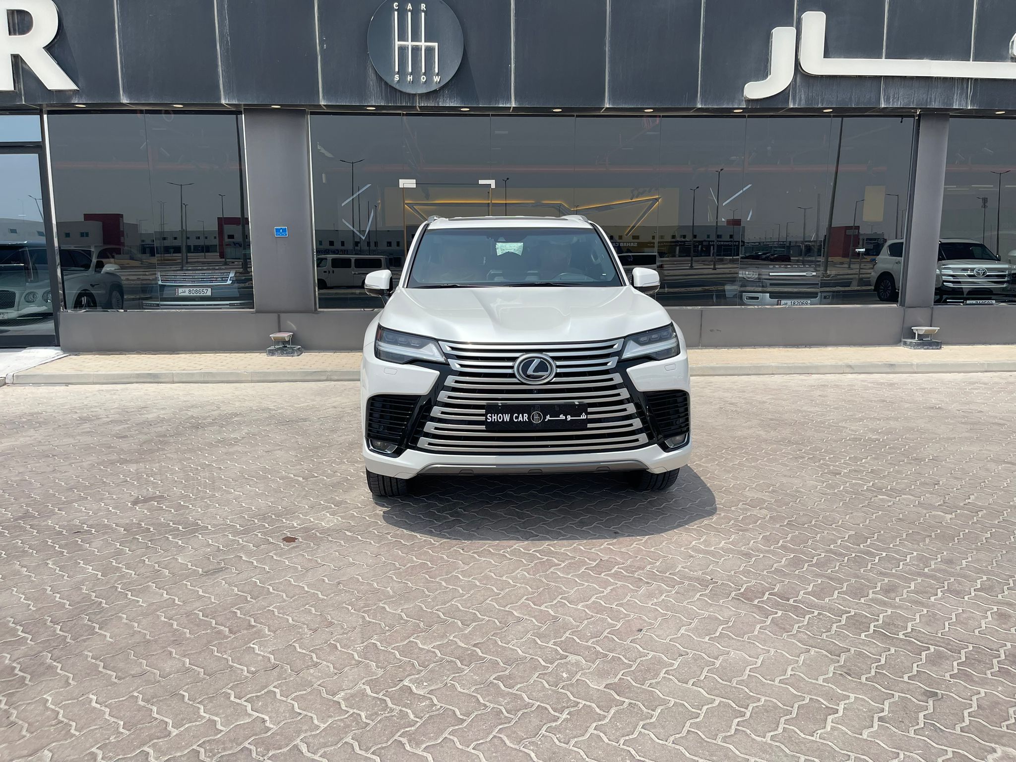 Lexus LX 600 Luxury  - Image 3