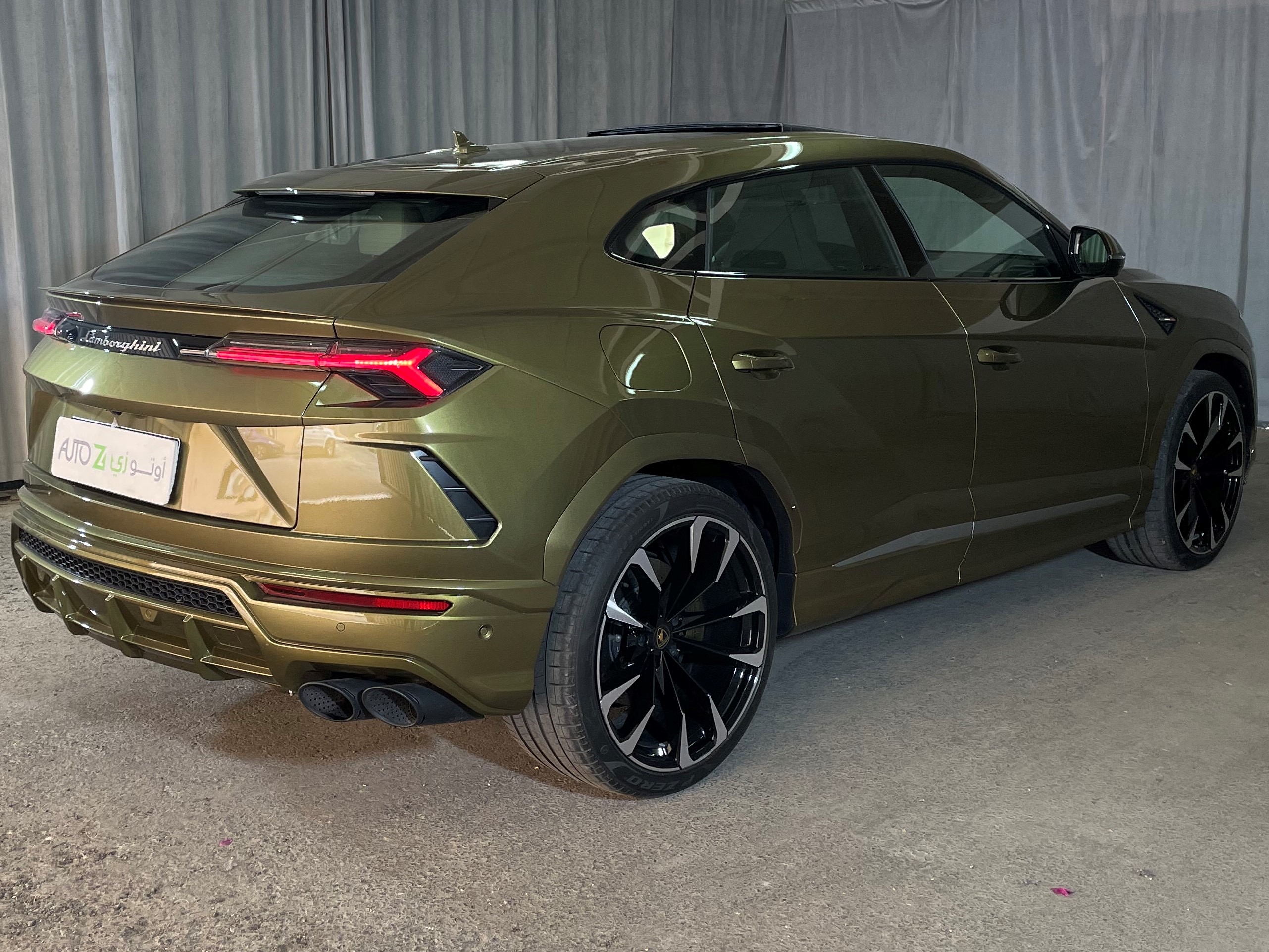 Lamborghini Urus - Image 4