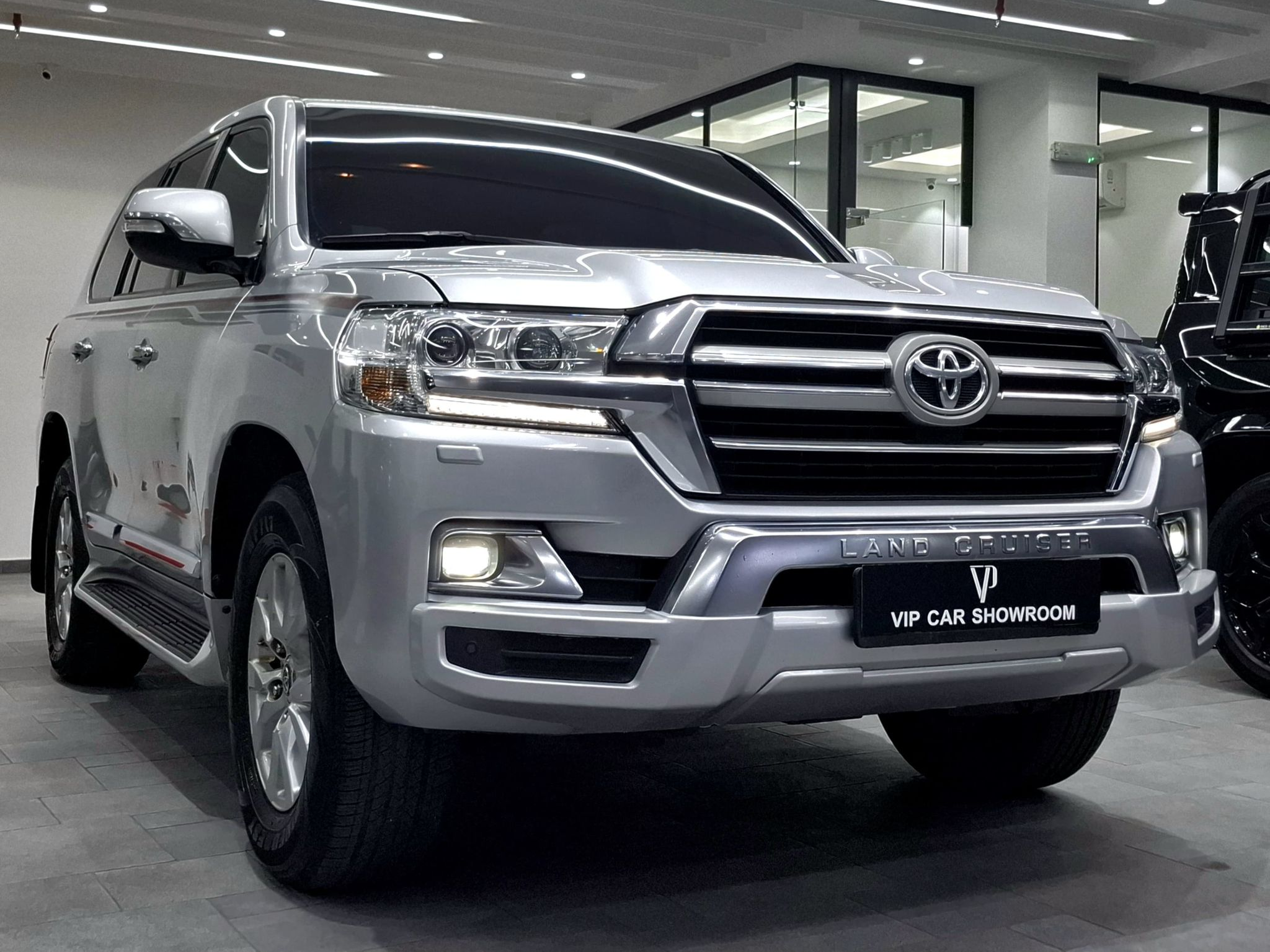 Toyota Land Cruiser GX.R - Image 2