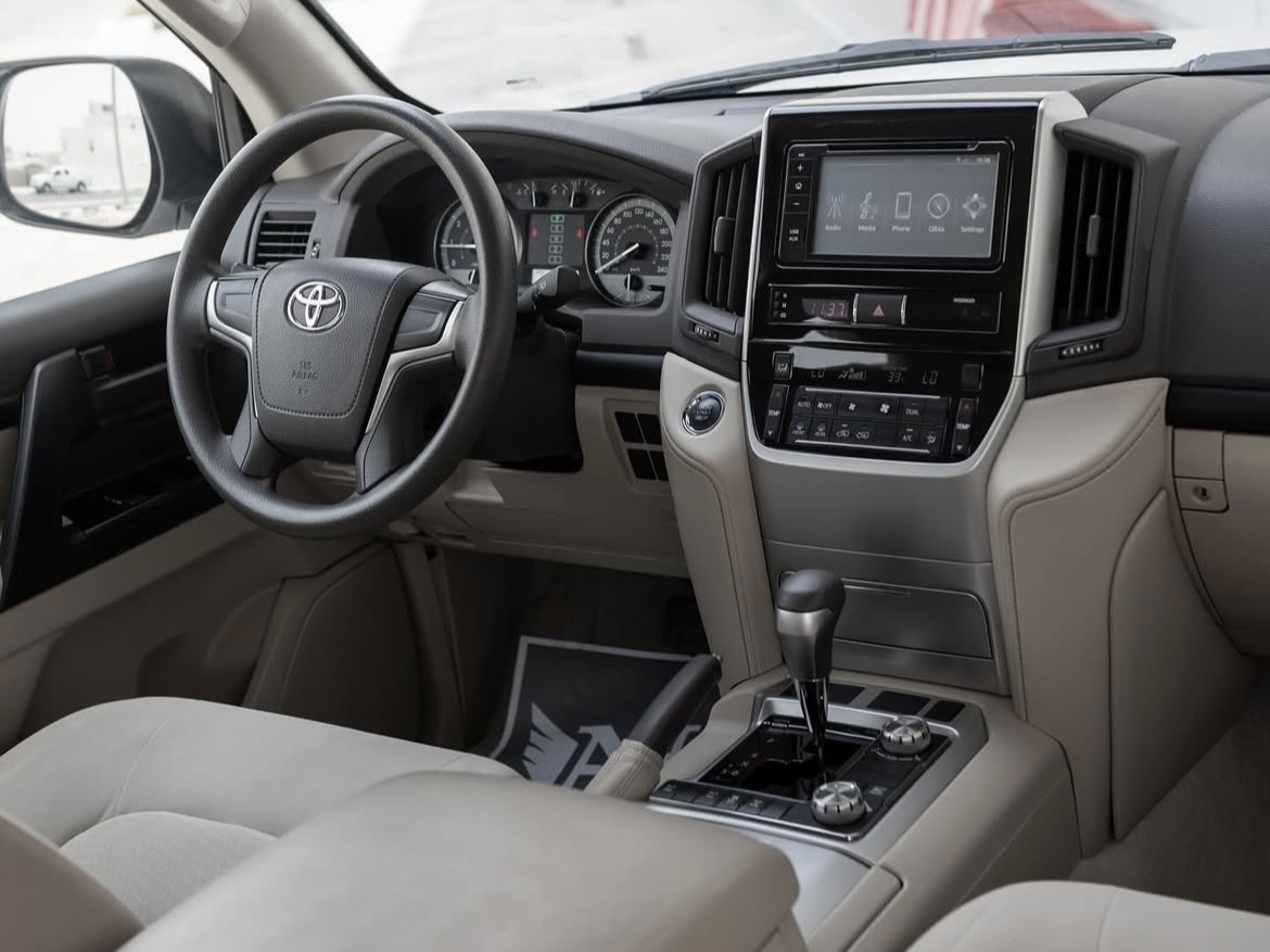 Toyota Land Cruiser GX Standard - Image 4