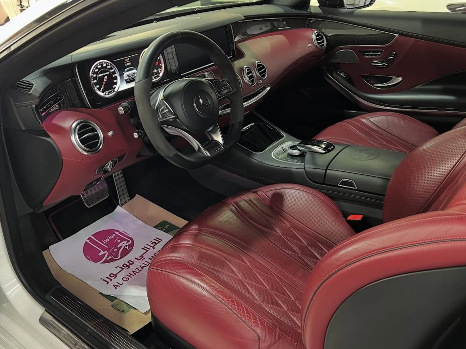 Mercedes-Benz S-Class Coupe 63 AMG - Image 4