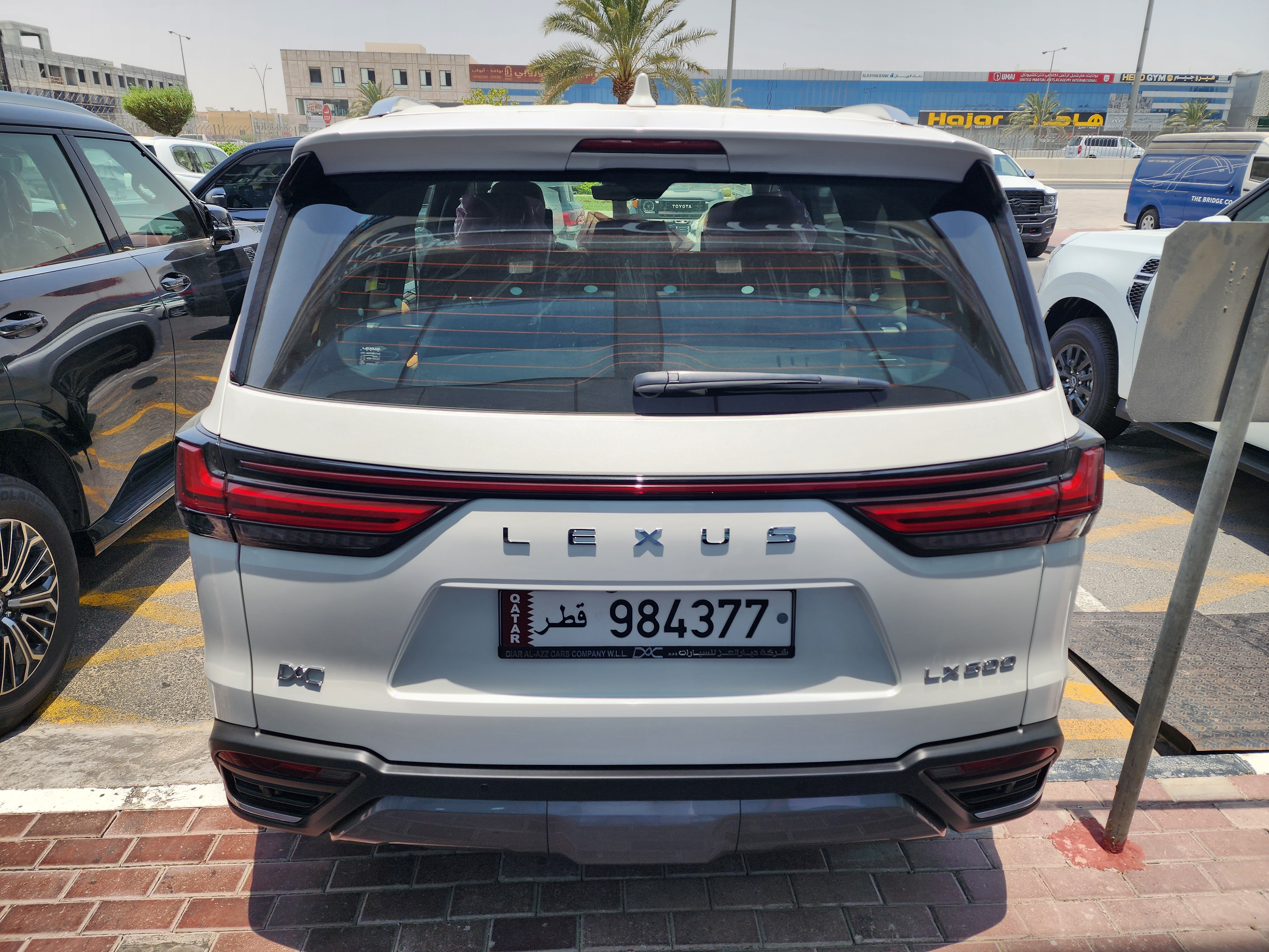 Lexus LX 600 - Image 2