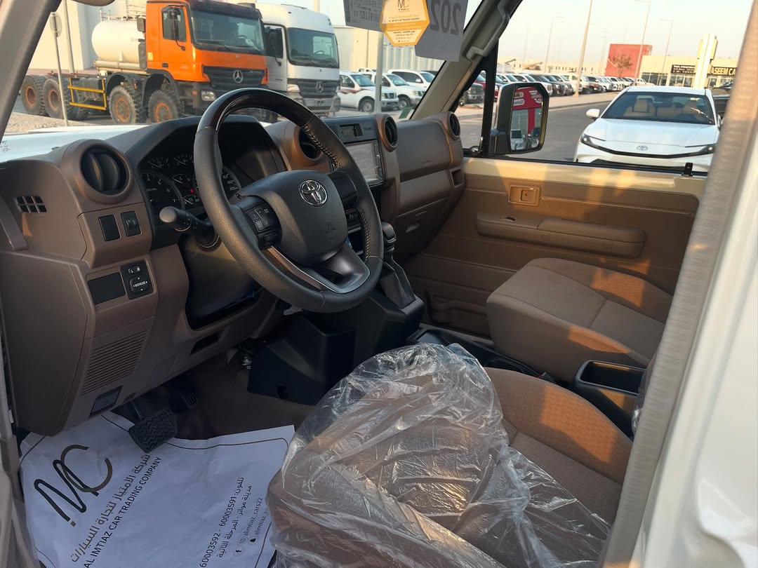 Toyota LX  - Image 4