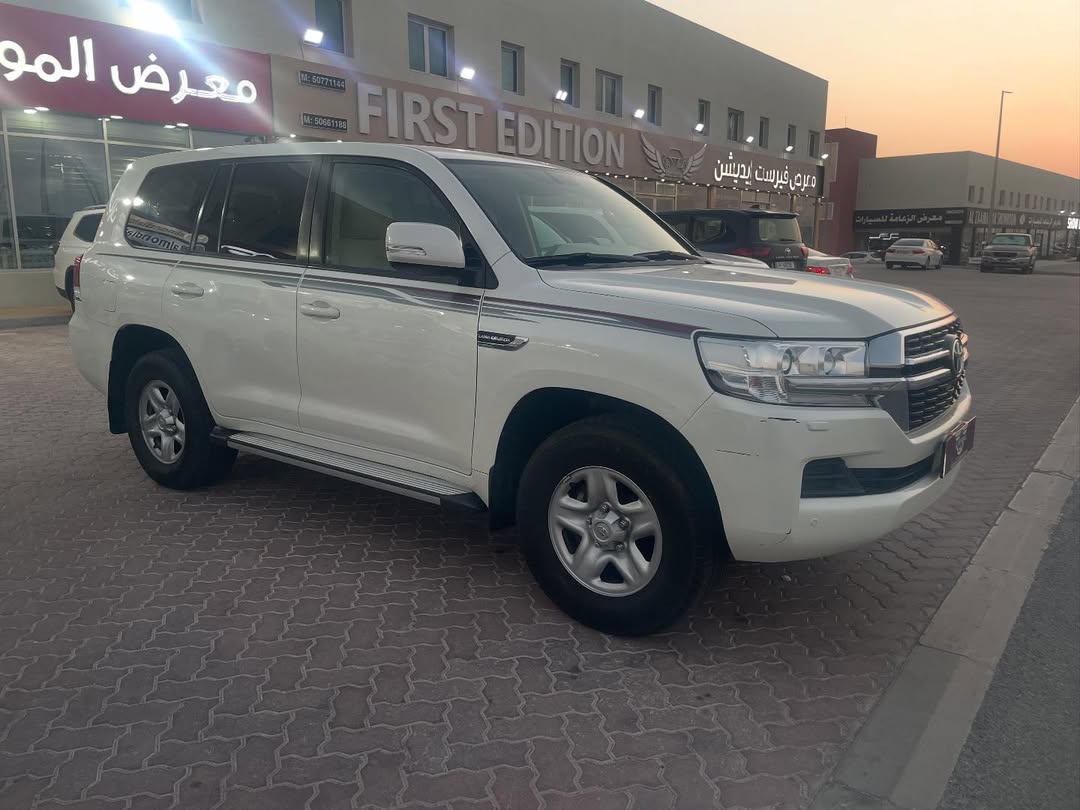Toyota Land Cruiser GX.R - Image 3