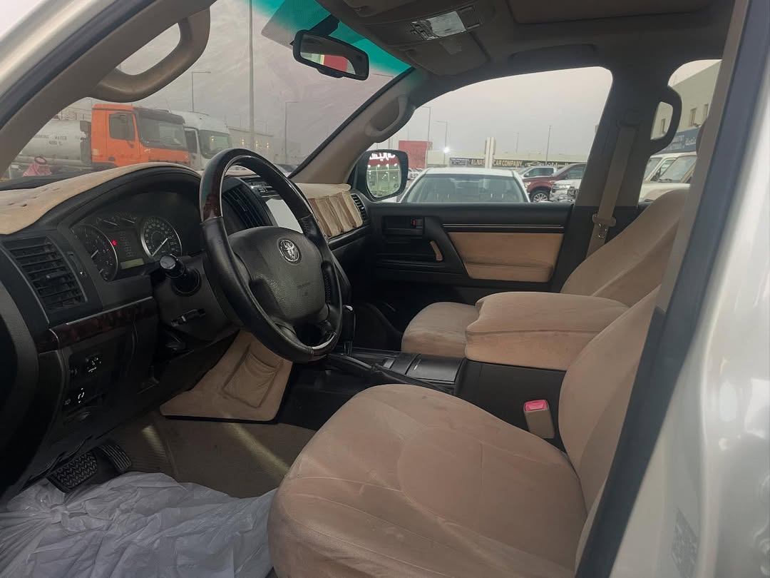 Toyota Land Cruiser GX.R - Image 2