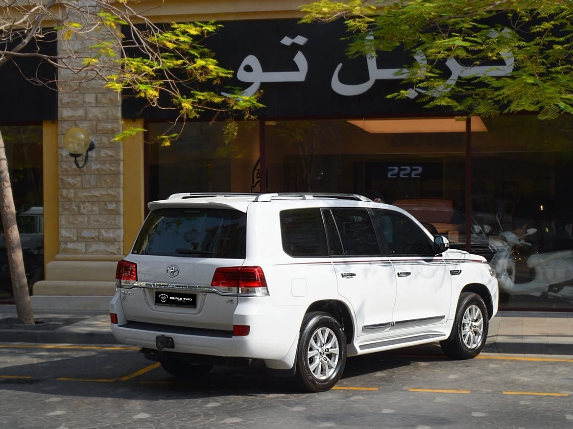 Toyota Land Cruiser GX.R - Image 3