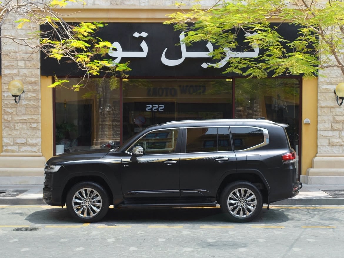 Toyota Land Cruiser VX.R - Image 2