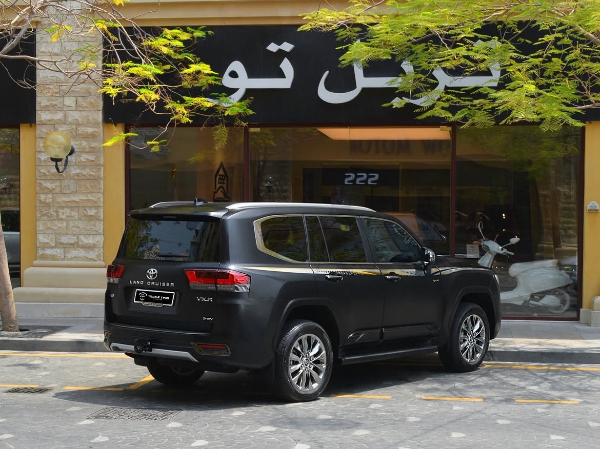 Toyota Land Cruiser VX.R - Image 3