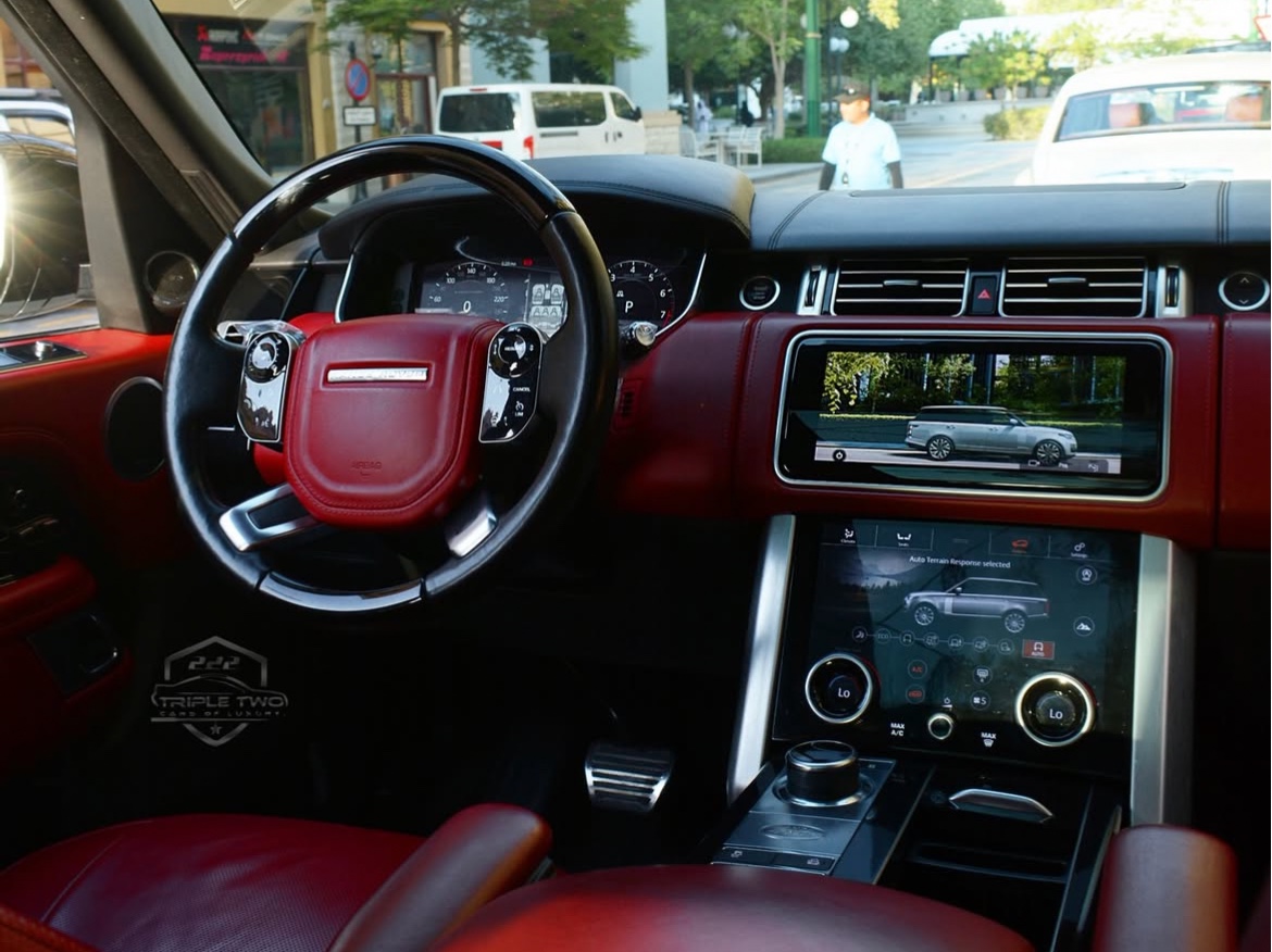 Land Rover Range Vogue Autobiography - Image 4