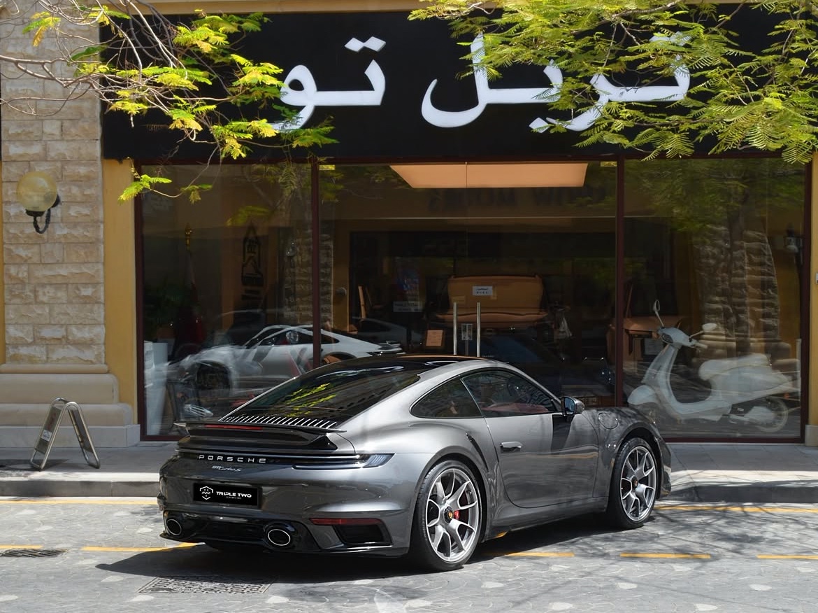 Porsche 911 Turbo  - Image 3