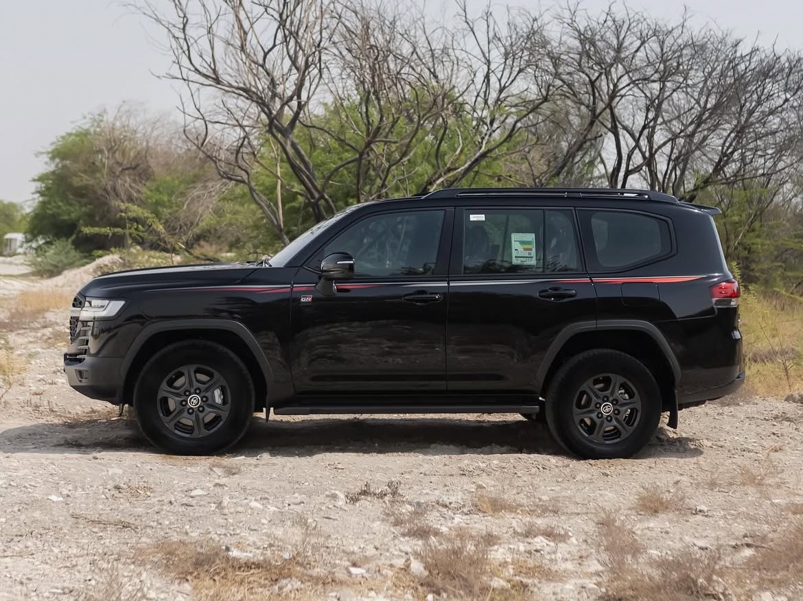 Toyota Land Cruiser G/R - Image 2