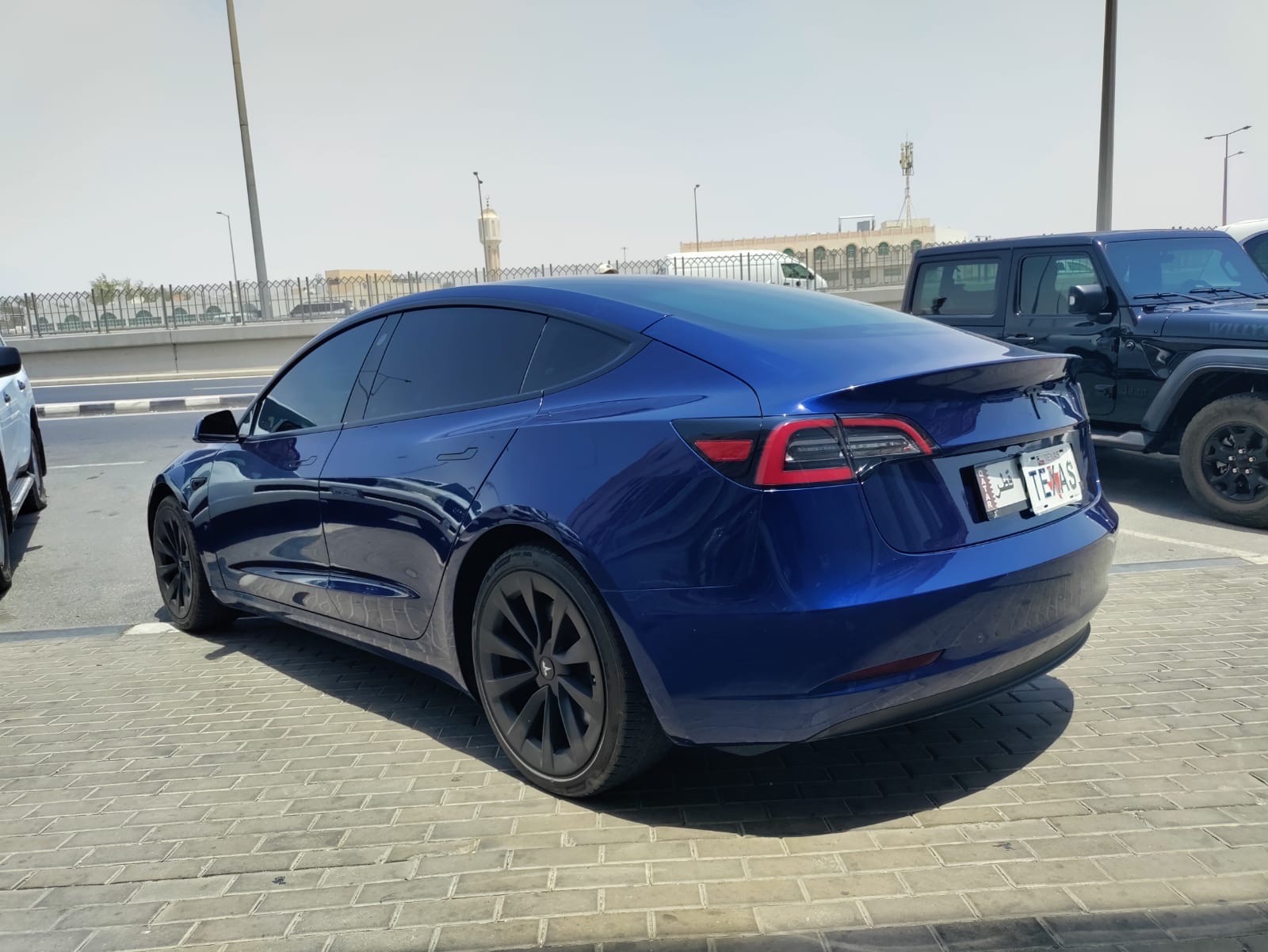 Tesla موديل 3 - Image 4