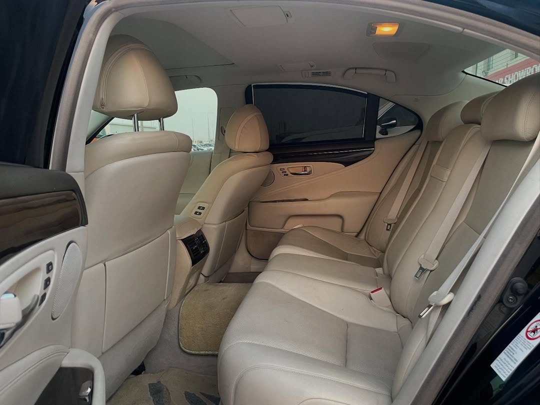 Lexus LS 460 - Image 3