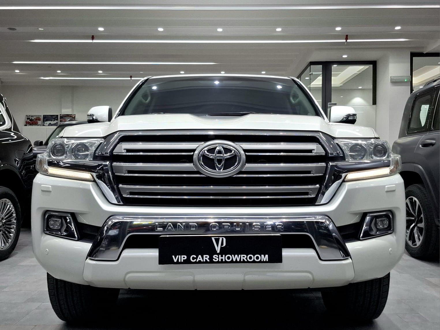 Toyota Land Cruiser GX.R - Image 2
