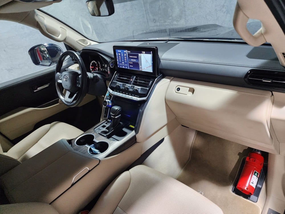 Toyota Land Cruiser GX.R - Image 4