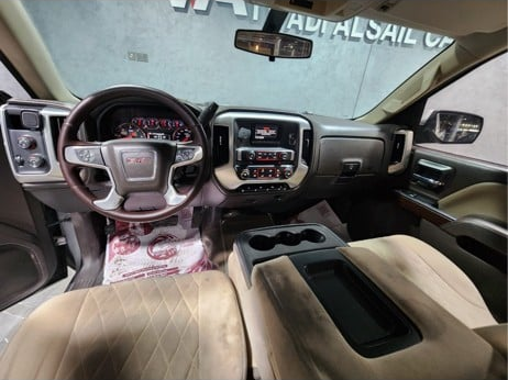 GMC Sierra - Image 2