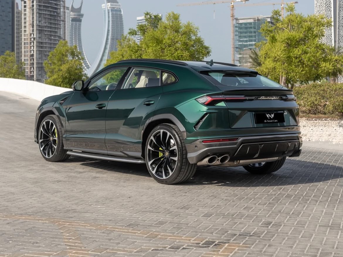Lamborghini Urus - Image 3