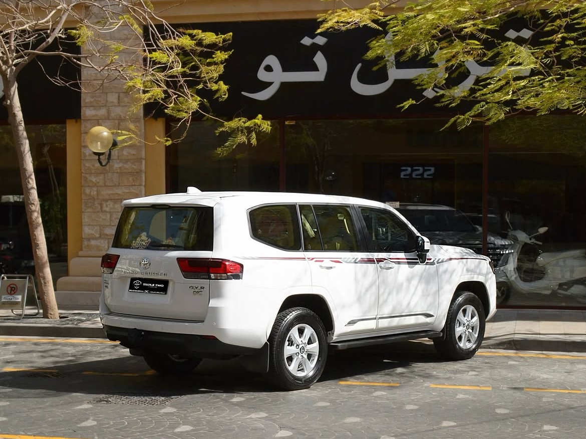 Toyota Land Cruiser GXR v6 - Image 3