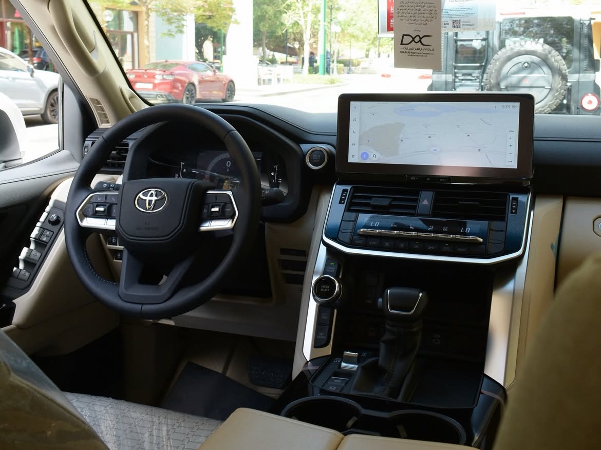 Toyota Land Cruiser GXR v6 - Image 4