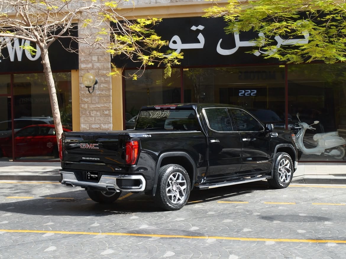 GMC Sierra SLT - Image 3