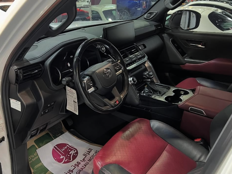 Toyota Land Cruiser G/R 2022 - Image 4