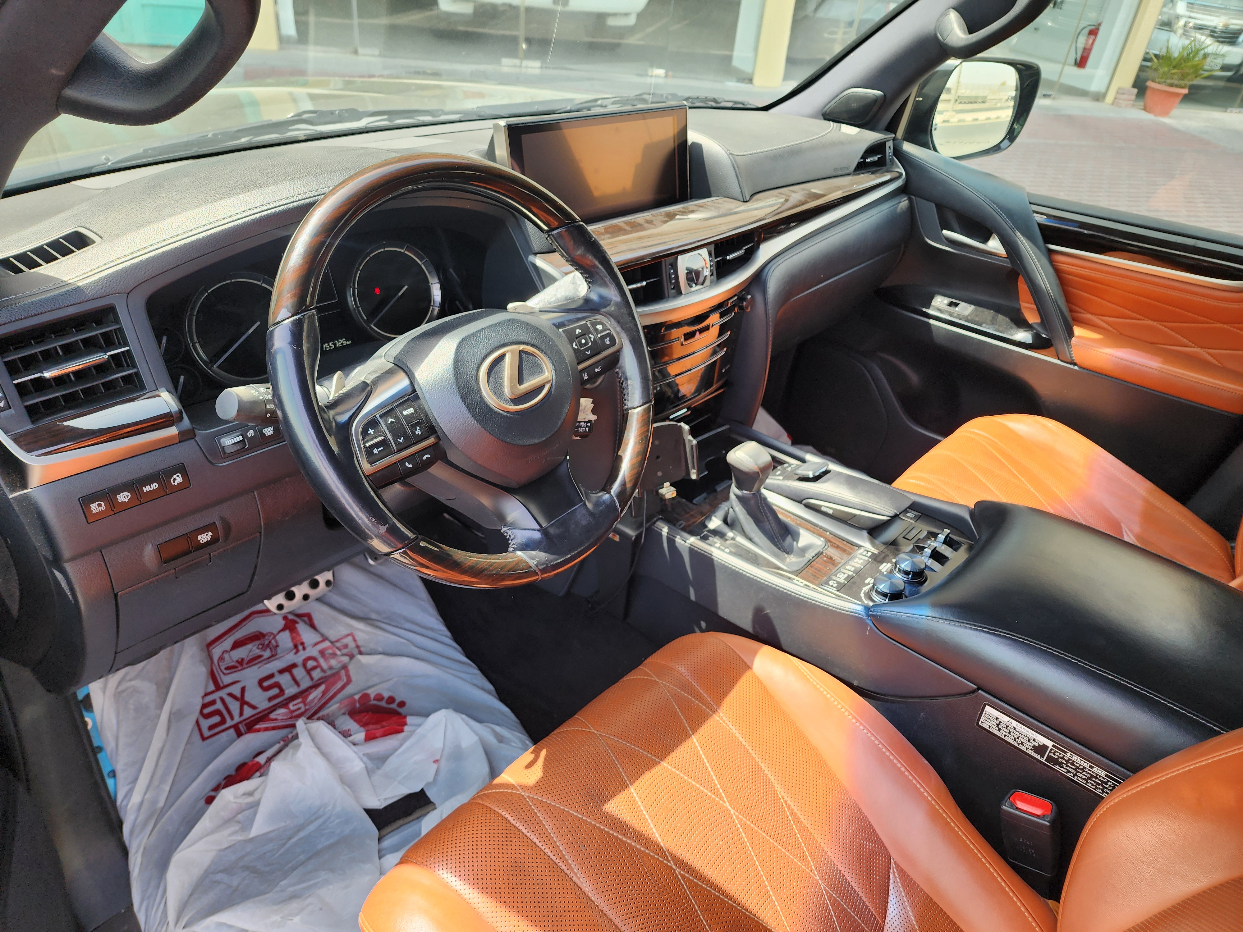 Lexus LX 570 S 2019 - Image 4
