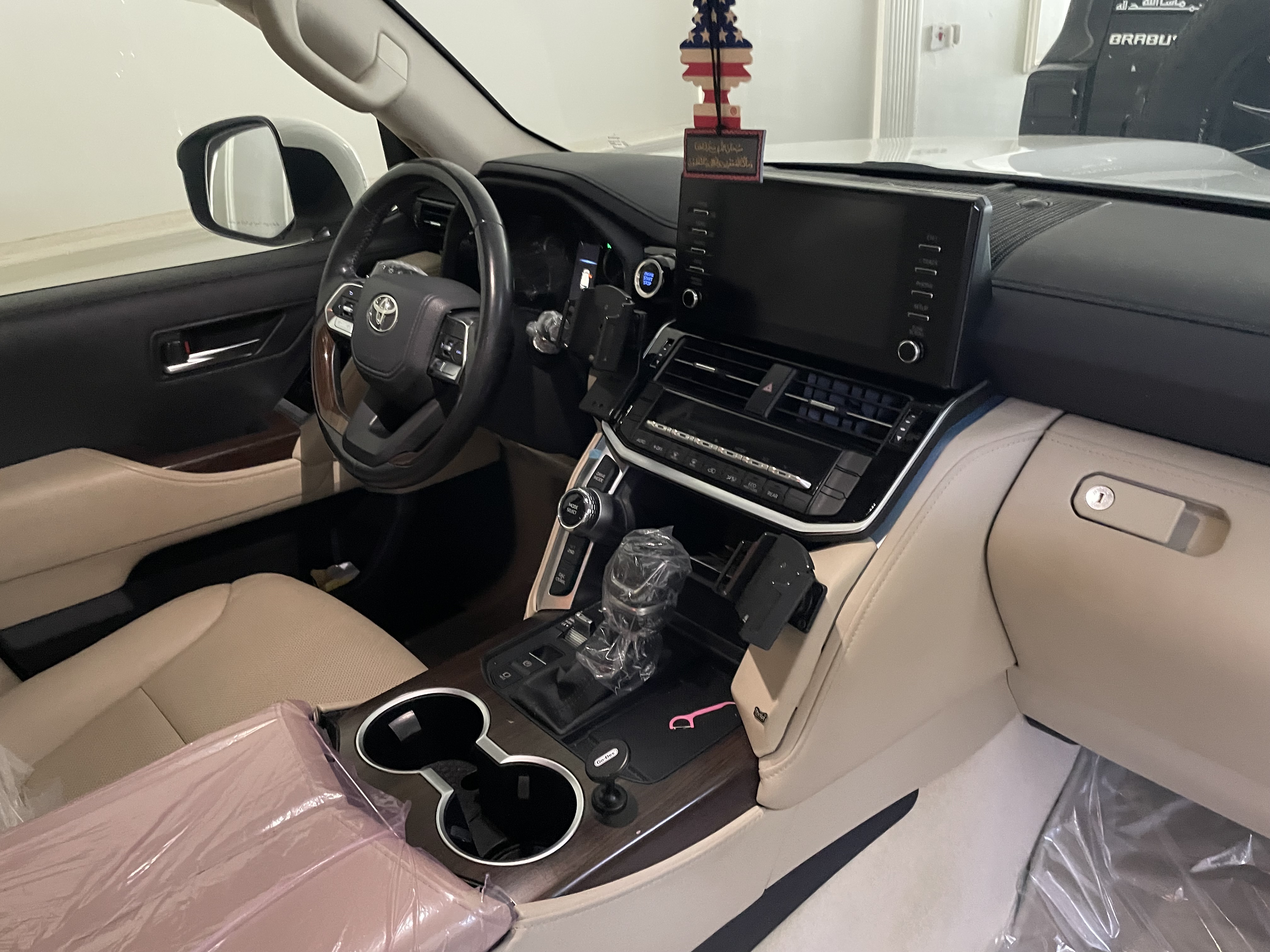 Toyota Land Cruiser GX.R 2022 - Image 3