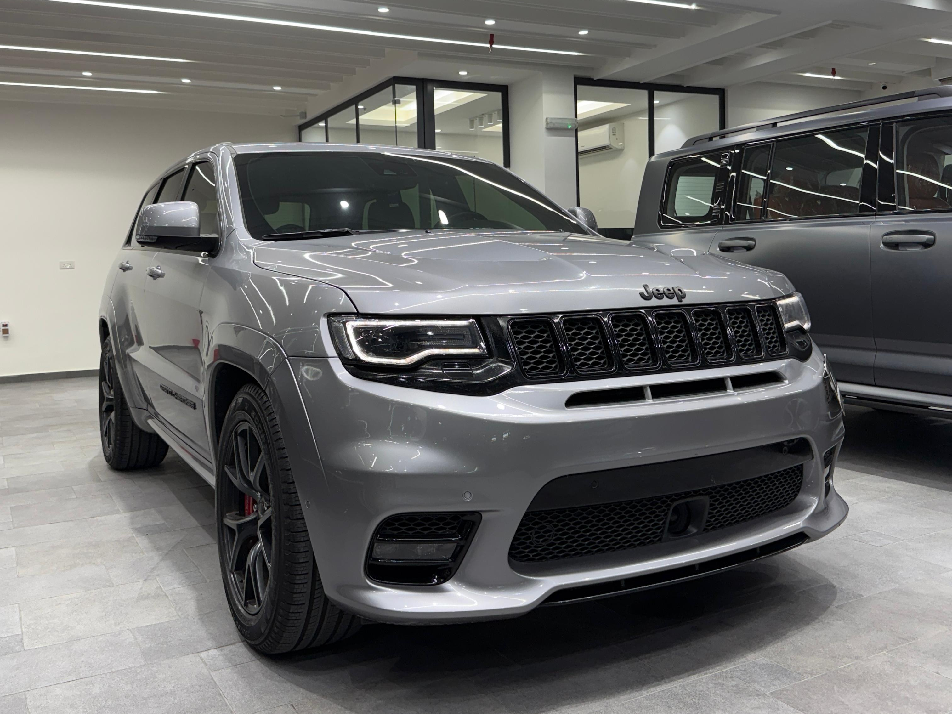 Jeep Grand Cherokee SRT 2019 - Image 2