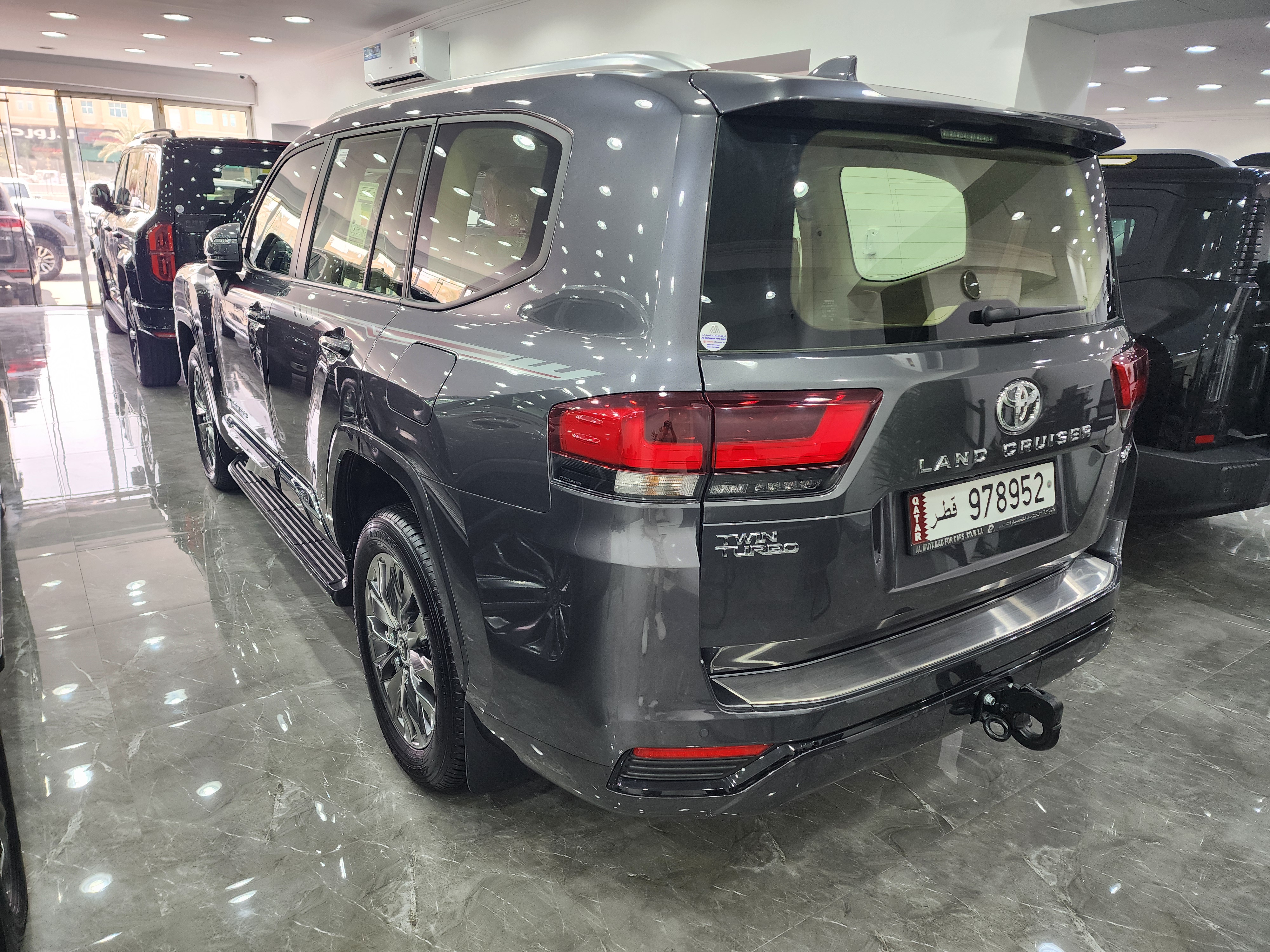Toyota Land Cruiser GX.R 2025 - Image 2