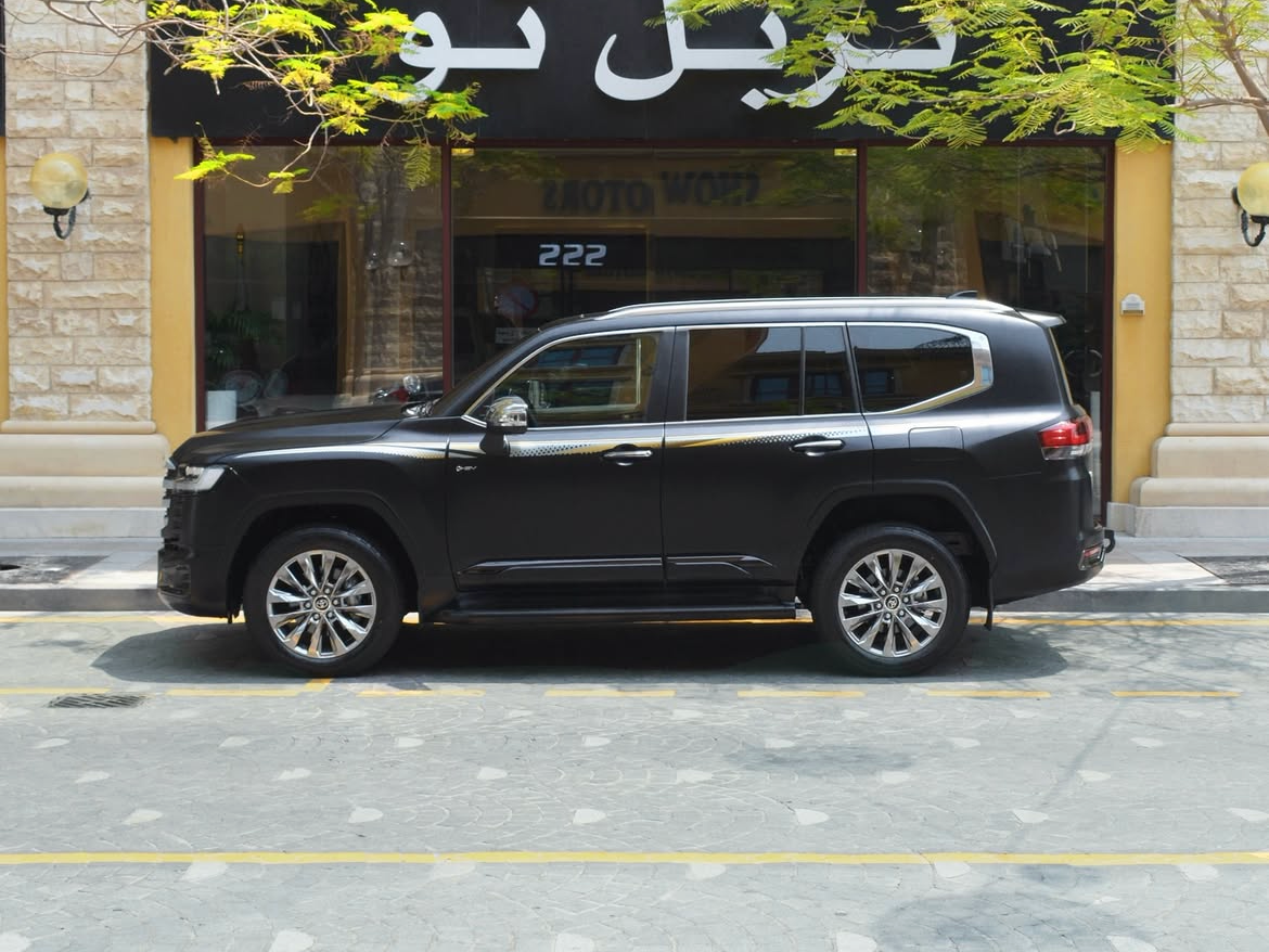 Toyota Land Cruiser VX.R 2025 - Image 3